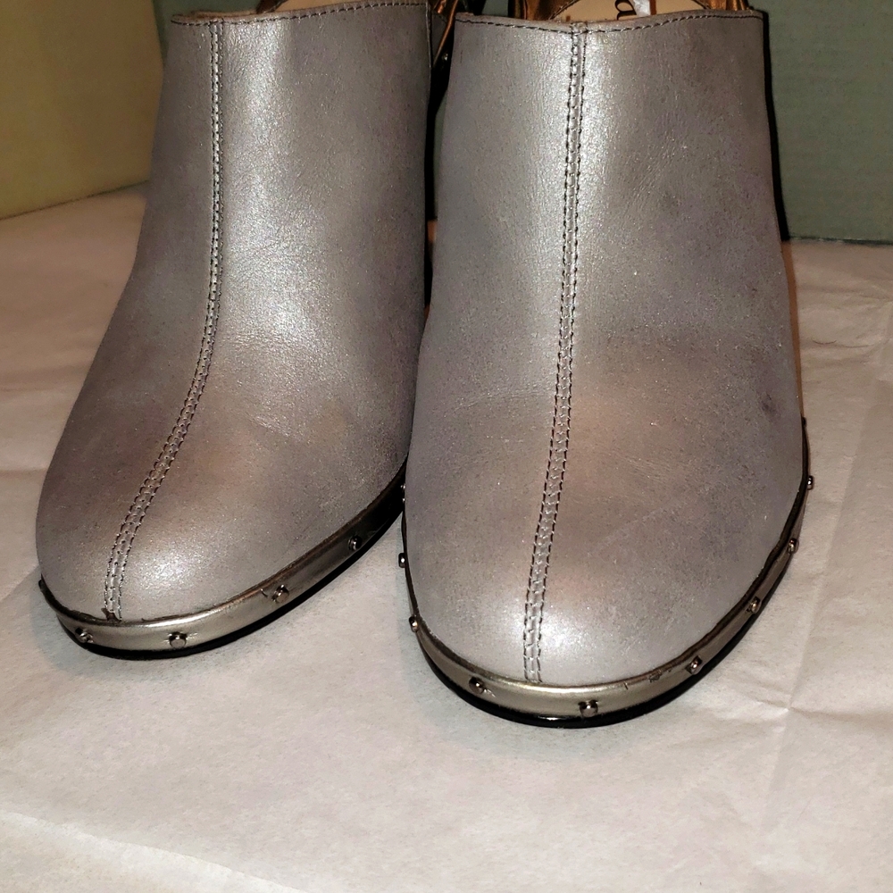 a.n.a Leather Mule Clog Heeled Platform Stud Slide Satin Metallic Women's Sz 9.5 - Picture 7 of 14